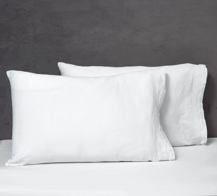 Viola Lace Pillowcases